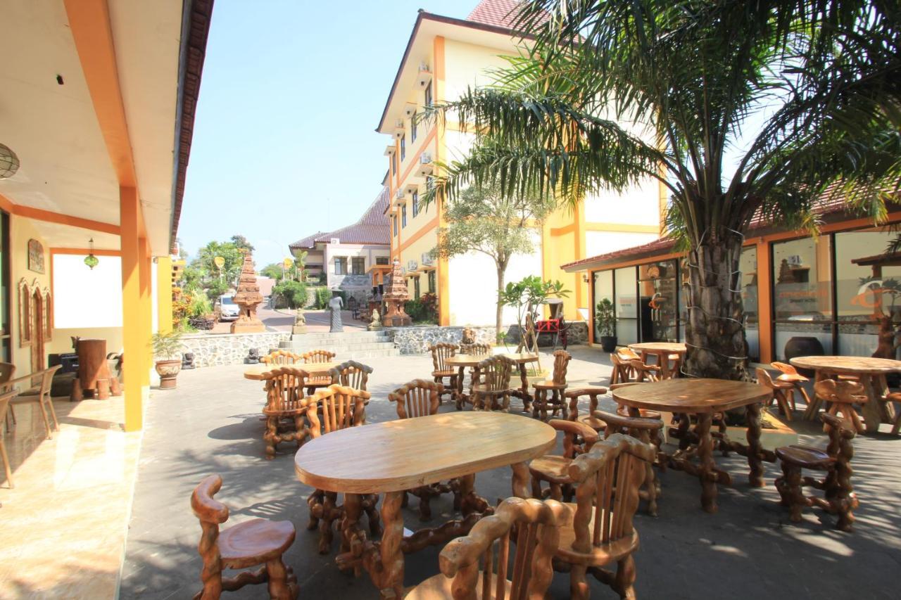 Ciptaningati Hotel Бату Экстерьер фото