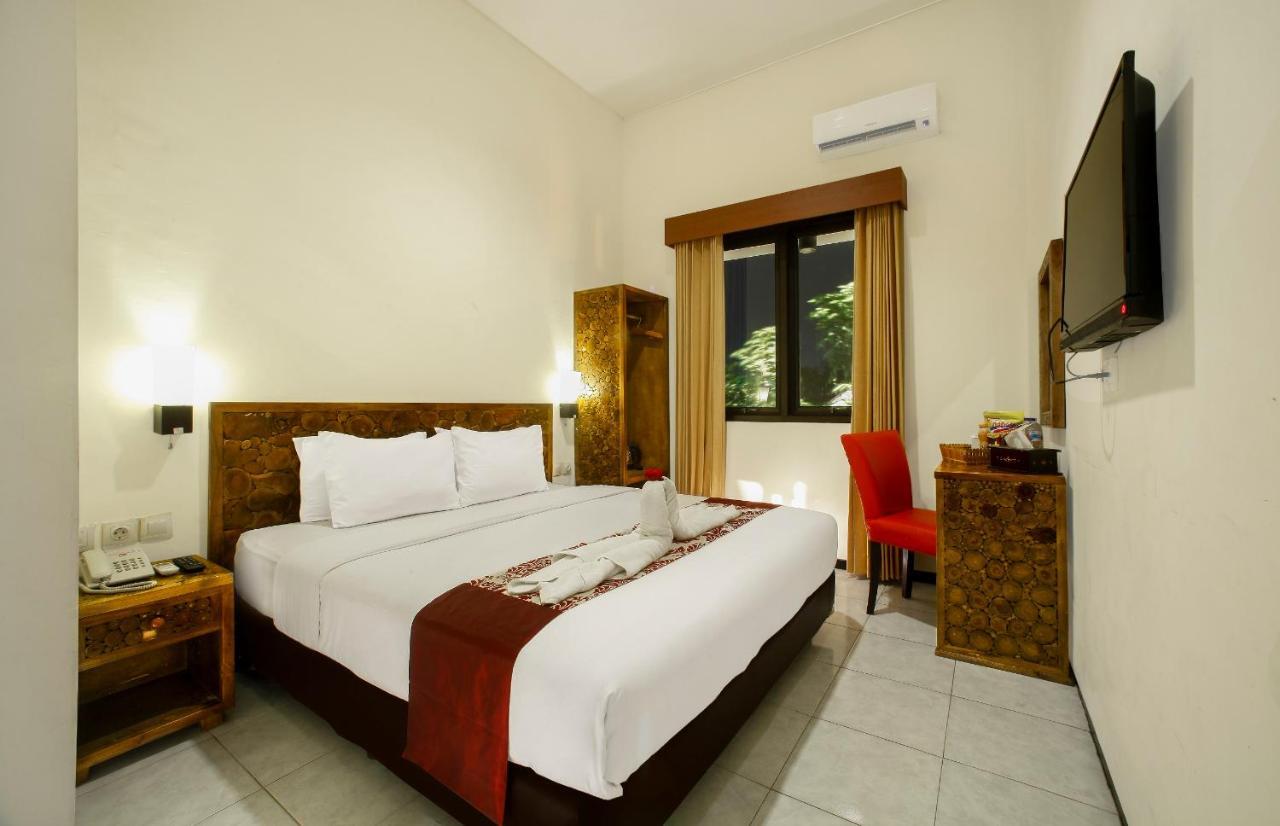 Ciptaningati Hotel Бату Экстерьер фото